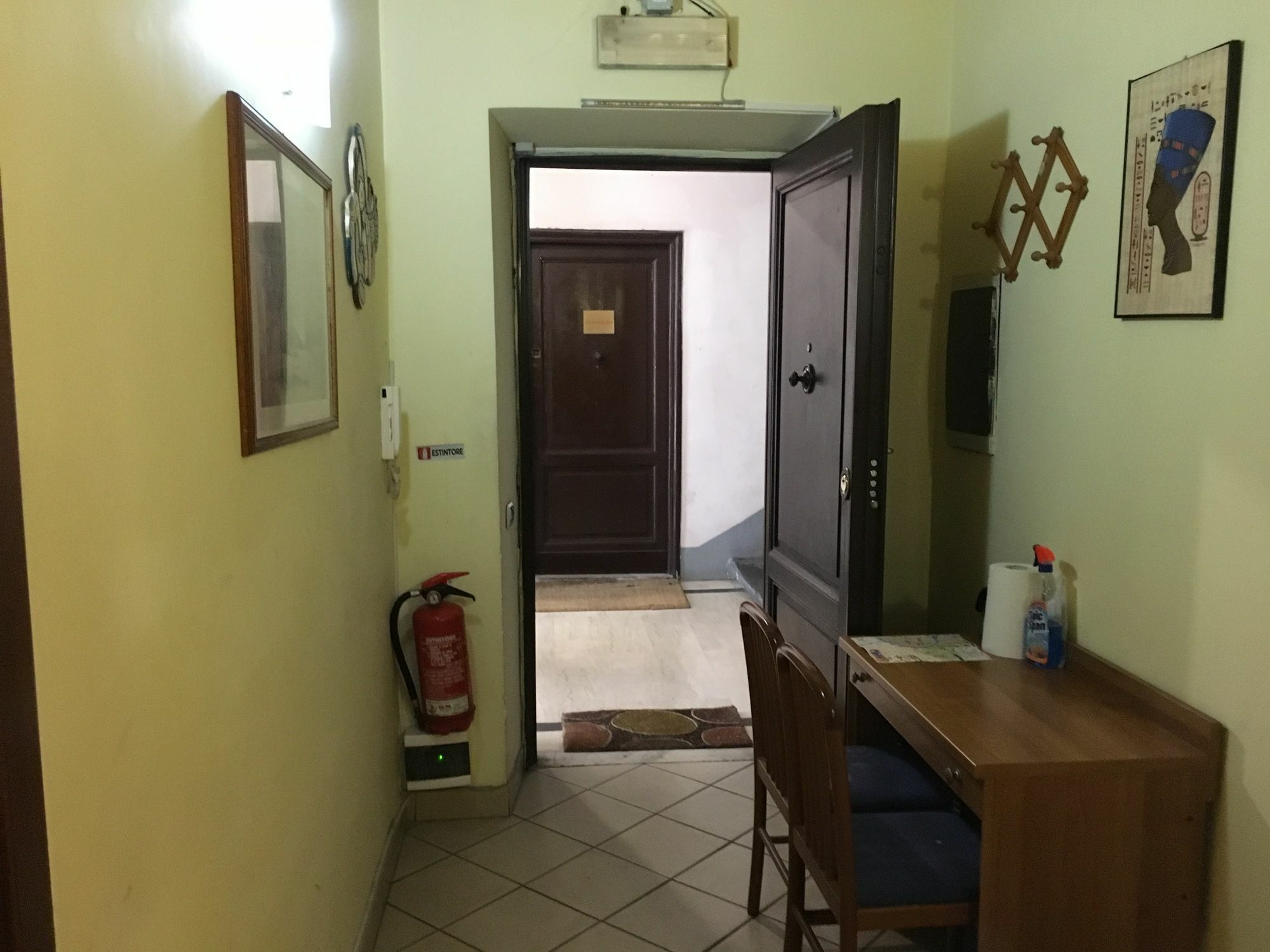 Готель Rome Terminal House Екстер'єр фото