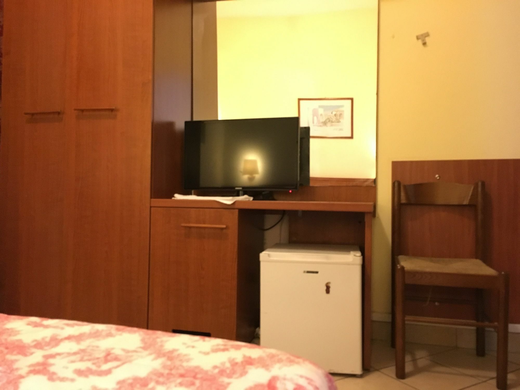 Готель Rome Terminal House Екстер'єр фото